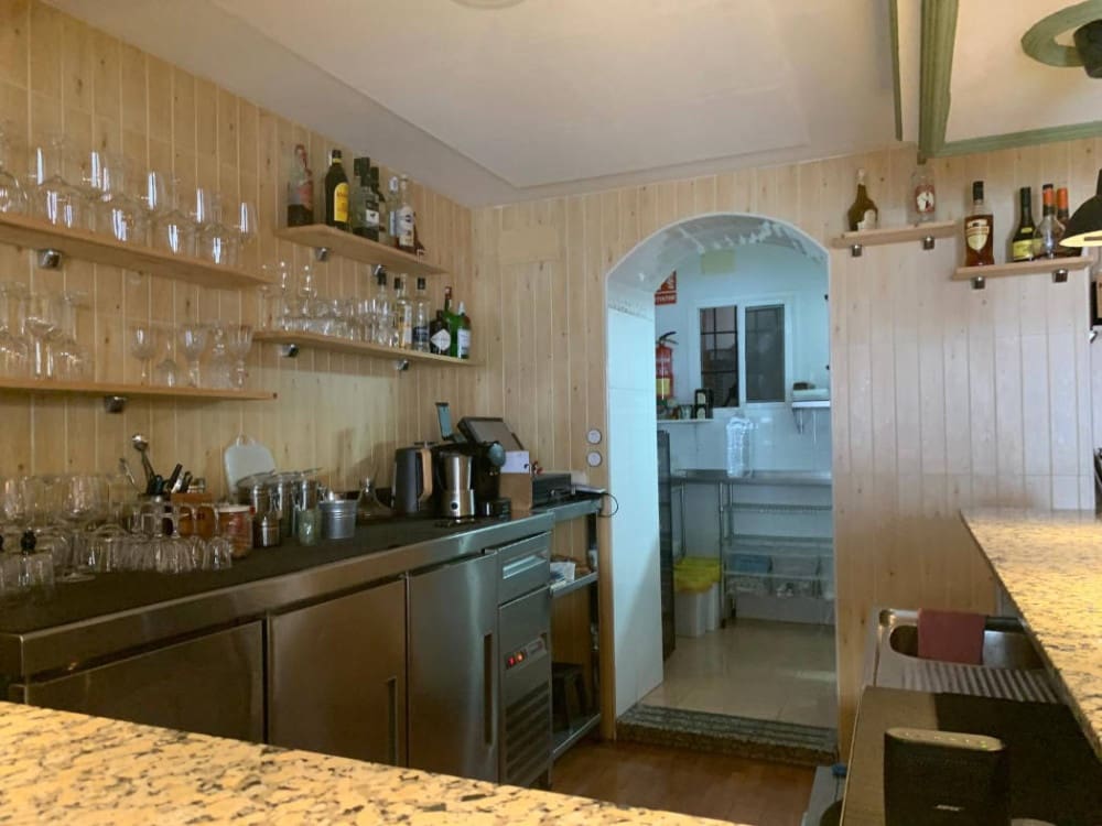 Restaurant/Bar til salg i Benalmadena - € 69.950 (Ref: 9716664)