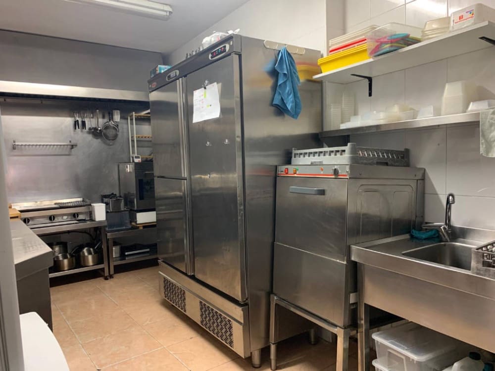 Restaurant/Bar til salg i Benalmadena - € 69.950 (Ref: 9716664)