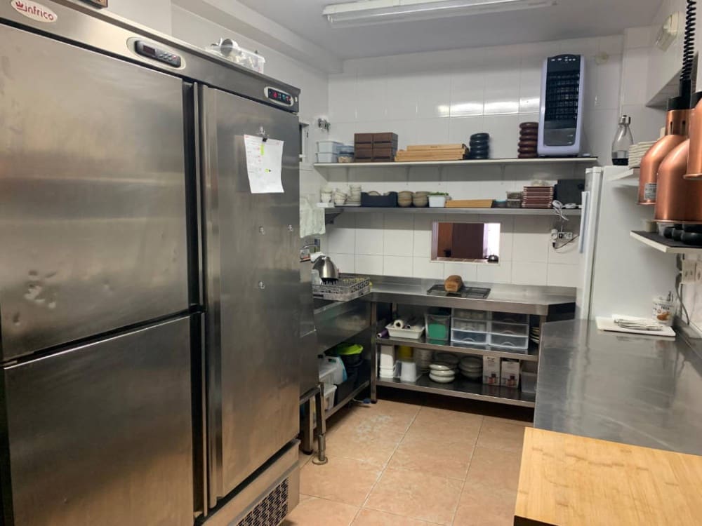 Restaurant/Bar til salg i Benalmadena - € 69.950 (Ref: 9716664)