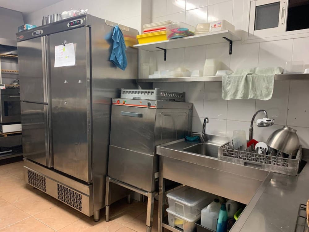 Restaurant/Bar til salg i Benalmadena - € 69.950 (Ref: 9716664)