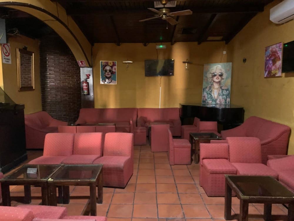 Bar/Restaurante en Torremolinos en venta - 219.950 € (Ref: 9736136)