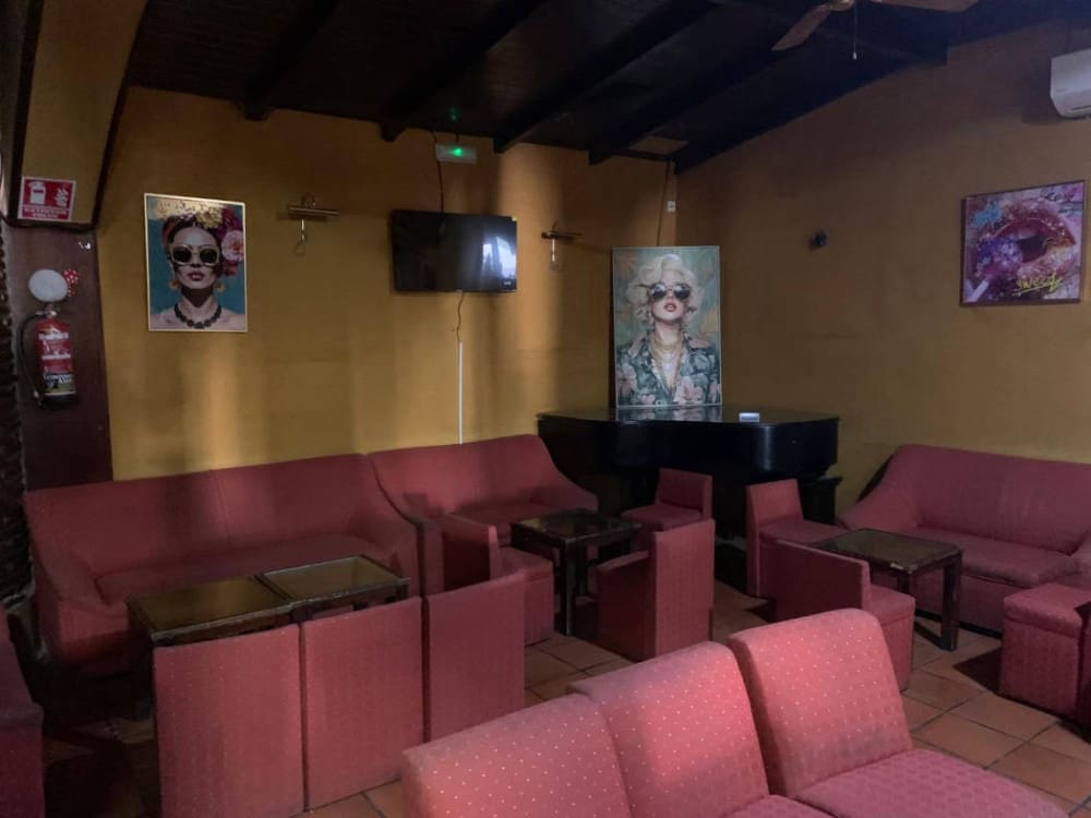 Bar/Restaurante en Torremolinos en venta - 219.950 € (Ref: 9736136)