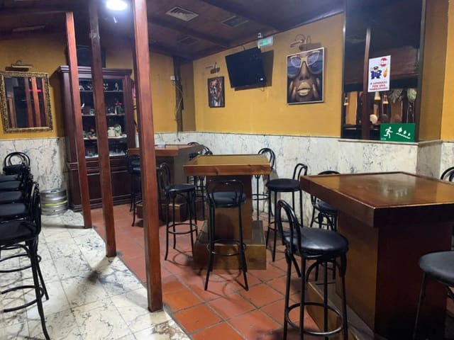 Bar/Restaurante en Torremolinos en venta - 219.950 € (Ref: 9736136)