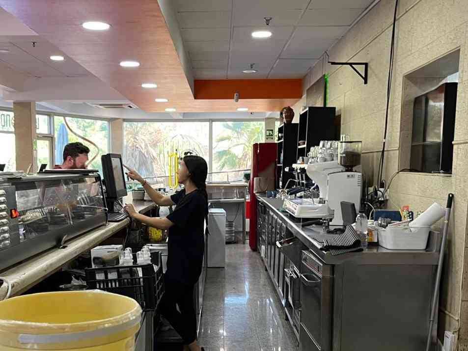 Restaurant/Bar for rent in Malaga city - € 3,500 (Ref: 9782033)