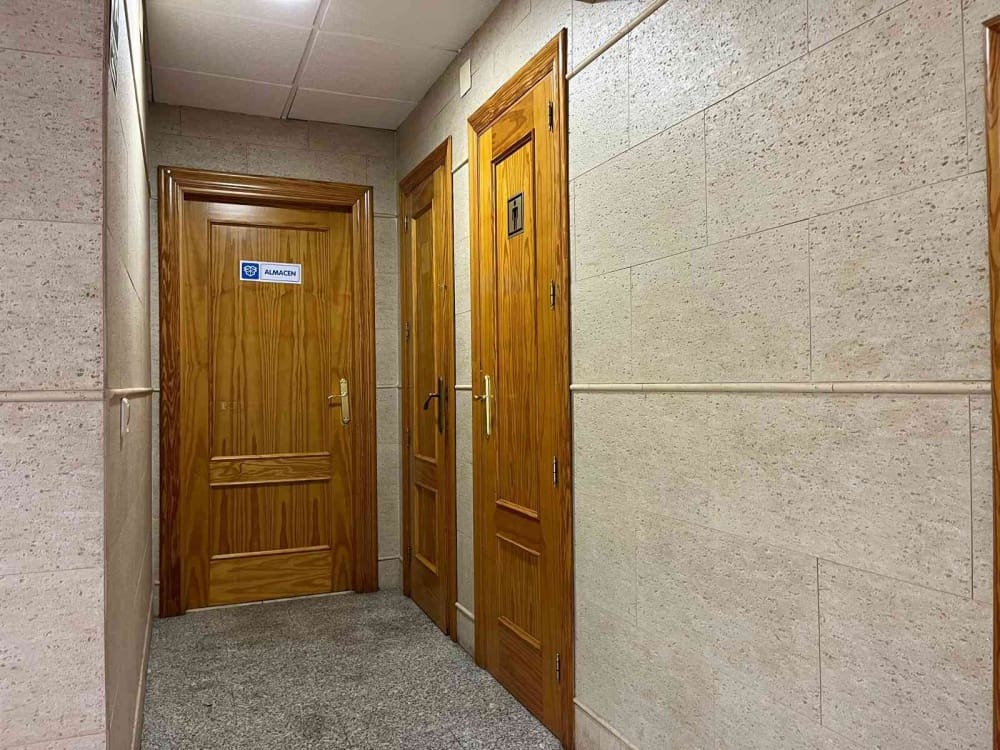 Restaurant/Bar for rent in Malaga city - € 3,500 (Ref: 9782033)