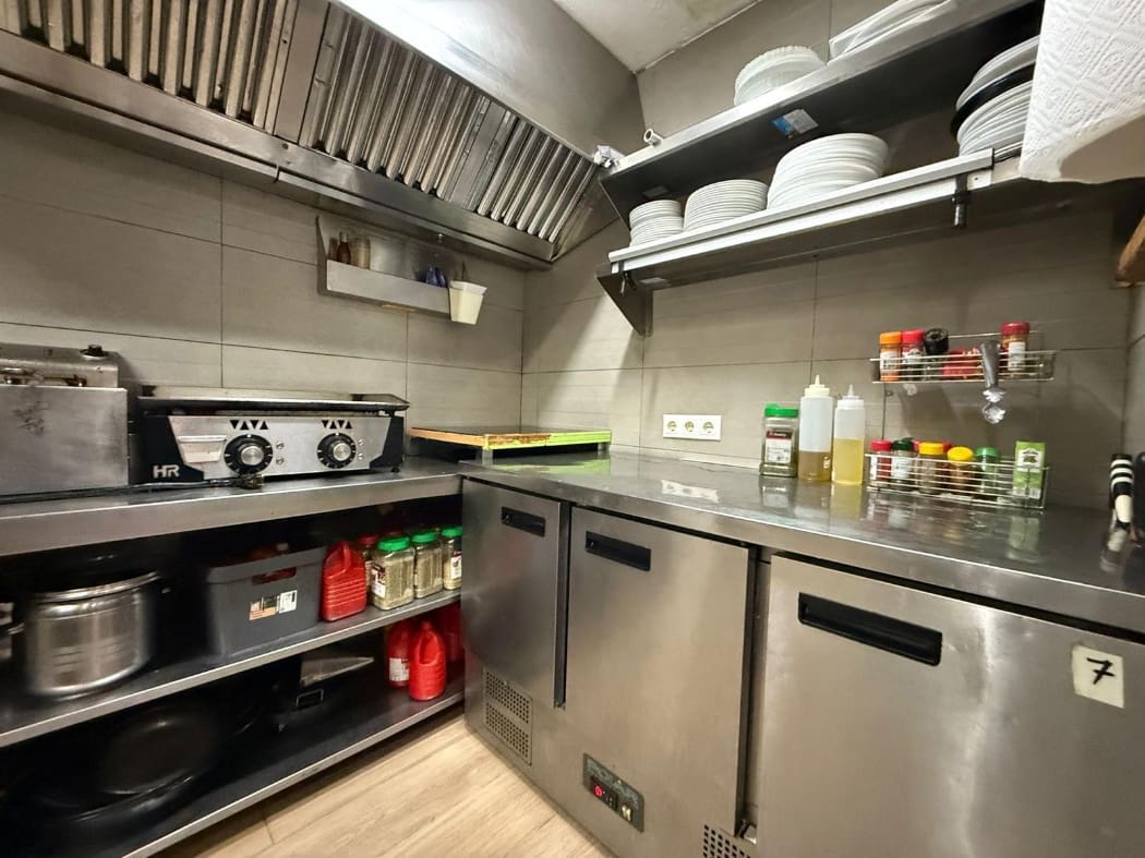 Restaurang/Bar att hyra i Fuengirola - 1 200 € (Ref: 9782034)