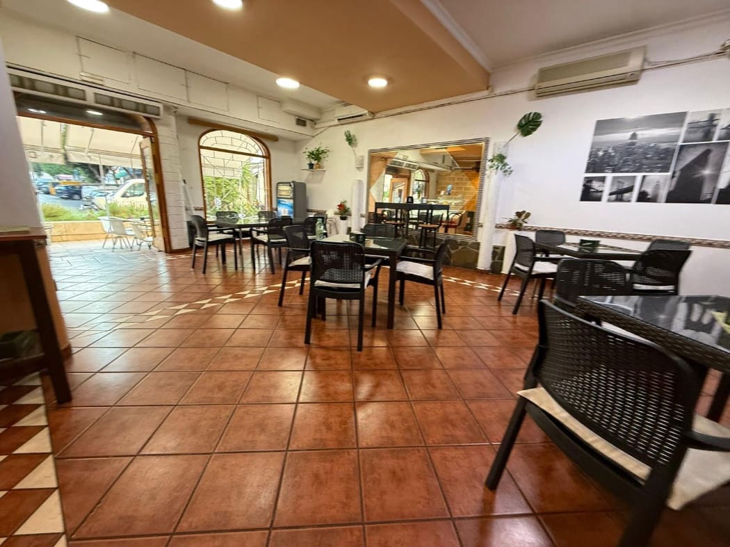 Restaurang/Bar att hyra i Fuengirola - 1 200 € (Ref: 9782034)