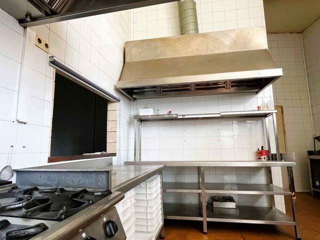 Restaurant/Bar til leje i Coín - € 2.500 (Ref: 9782036)