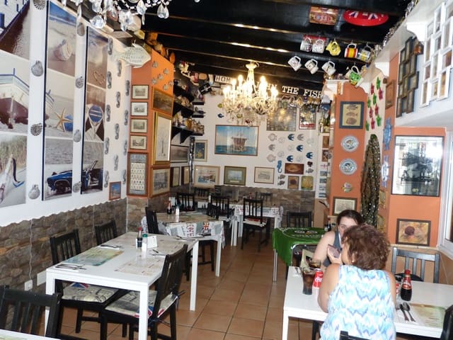 Restaurant/Bar til leje i Fuengirola - € 1.350 (Ref: 9782042)