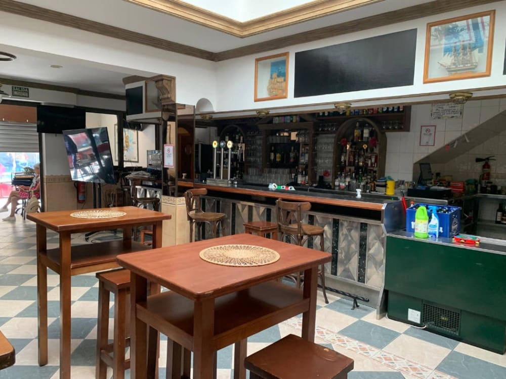 Restaurant/Bar til salg i Fuengirola - € 99.950 (Ref: 9795504)