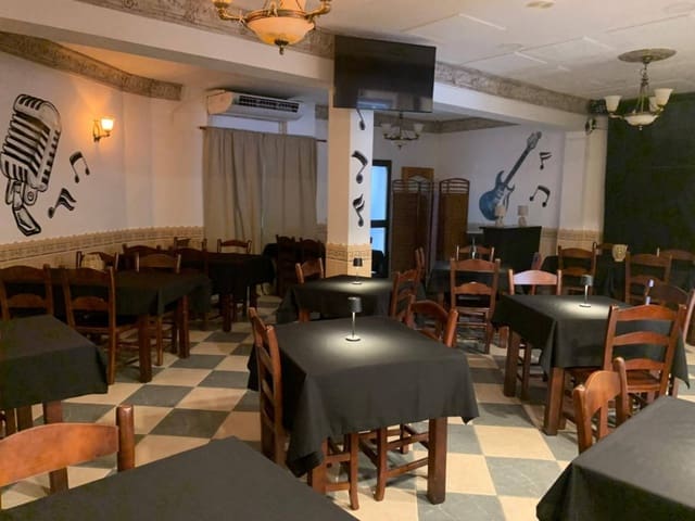 Restaurant/Bar til salg i Fuengirola - € 99.950 (Ref: 9795504)