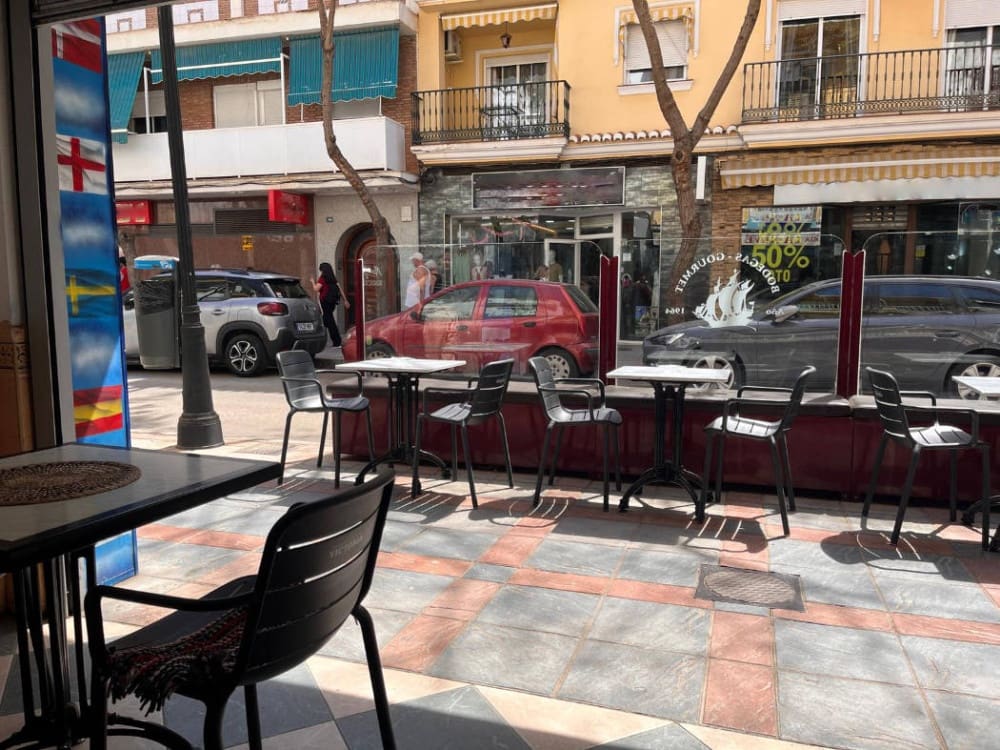 Restaurant/Bar til salg i Fuengirola - € 99.950 (Ref: 9795504)