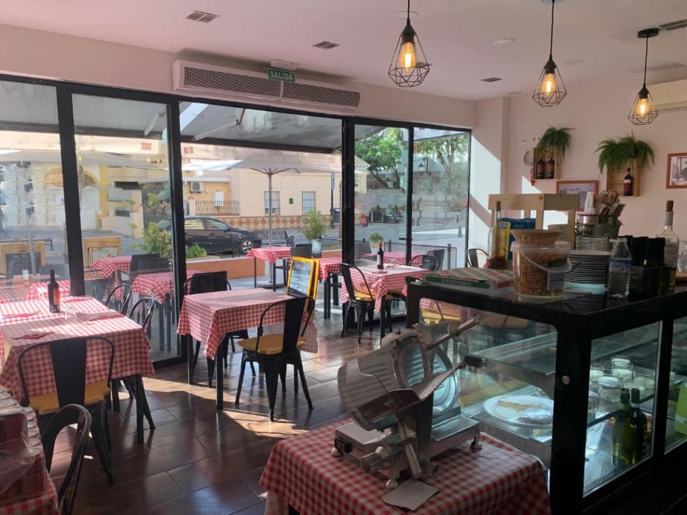Restaurant/Bar for sale in Fuengirola - € 43,950 (Ref: 9866145)