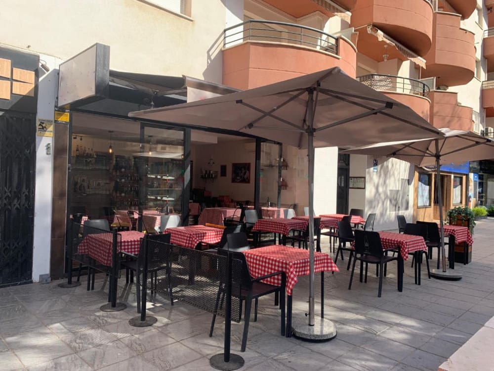 Restaurant/Bar for sale in Fuengirola - € 43,950 (Ref: 9866145)