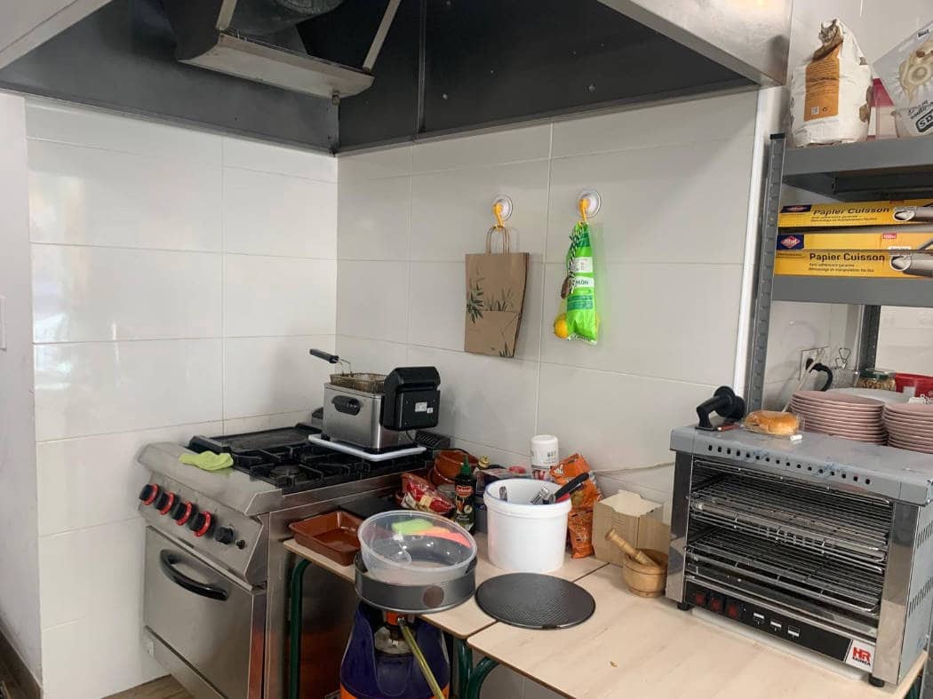 Restaurant/Bar til salg i Fuengirola - € 79.950 (Ref: 9888439)