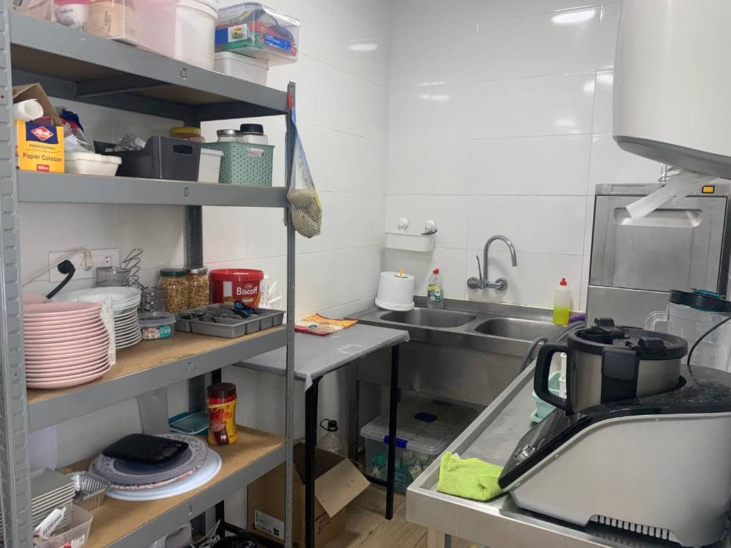Restaurant/Bar til salg i Fuengirola - € 79.950 (Ref: 9888439)