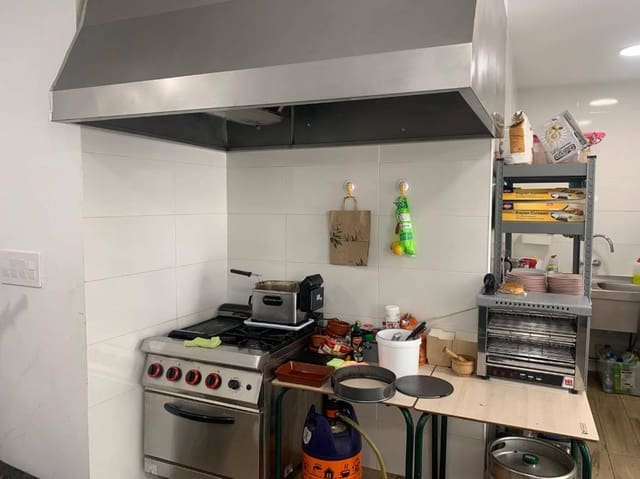 Restaurant/Bar til salg i Fuengirola - € 79.950 (Ref: 9888439)