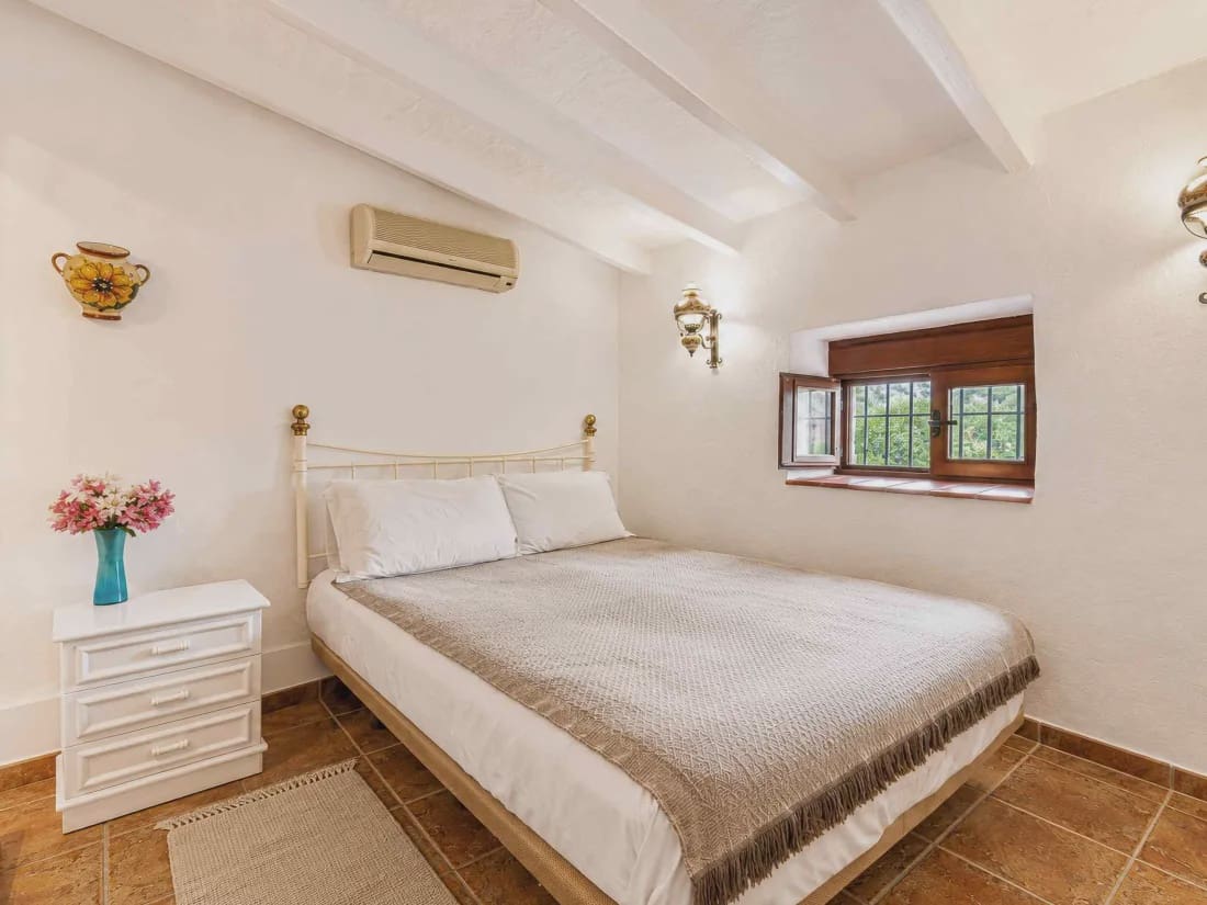 2 bedroom Finca/Country House for sale in Alhaurin el Grande with pool - € 695,000 (Ref: 9912236)