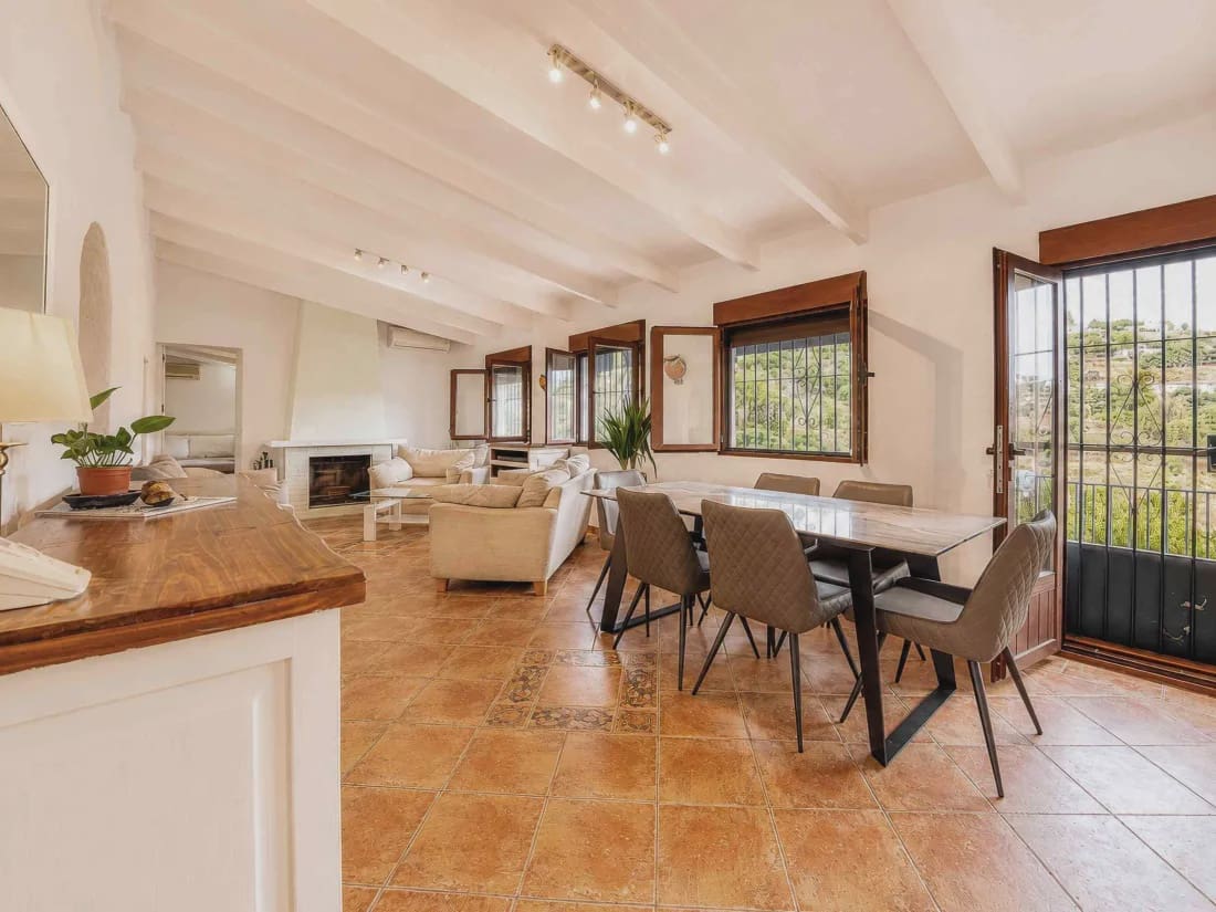 2 bedroom Finca/Country House for sale in Alhaurin el Grande with pool - € 695,000 (Ref: 9912236)