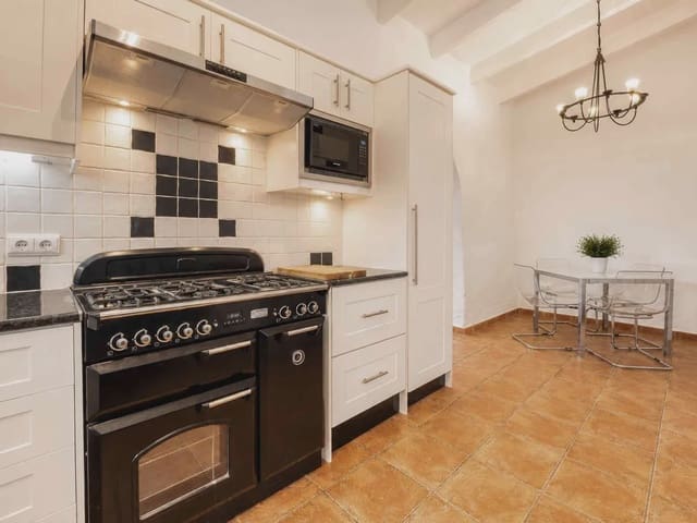2 bedroom Finca/Country House for sale in Alhaurín el Grande with pool - € 695,000 (Ref: 9912236)