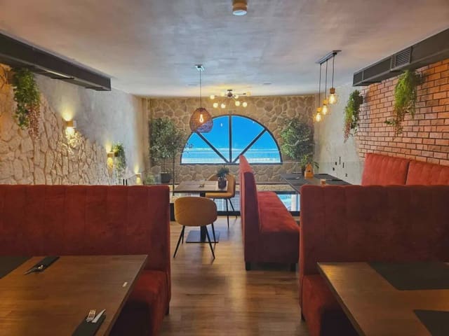 Restaurante/Bar para venda em Calahonda, Mijas - 120 000 € (Ref: 9914994)