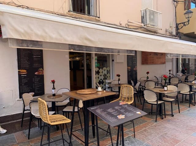 Restaurant/Bar til salgs i Fuengirola - € 139 950 (Ref: 9919076)
