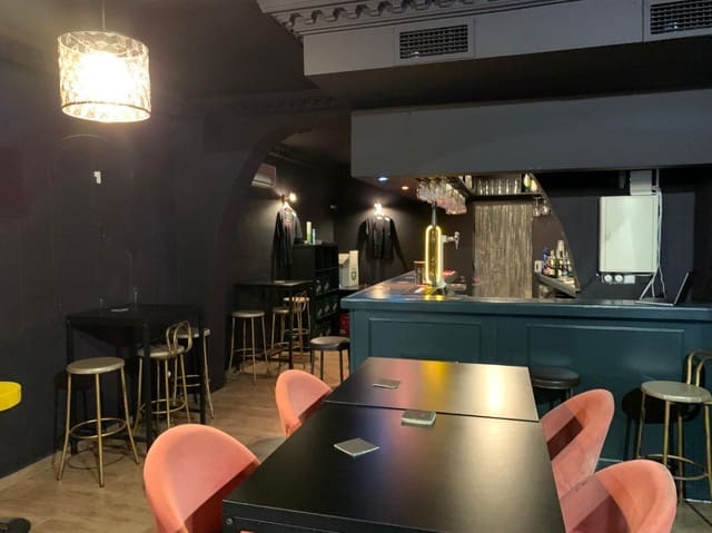 Restaurant/Bar til salg i Torremolinos - € 59.950 (Ref: 9941192)