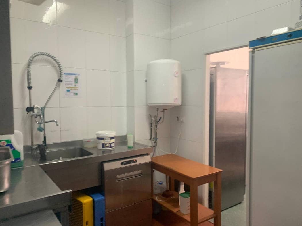 Restaurant/Bar til salgs i Benalmadena - € 84 950 (Ref: 9961772)