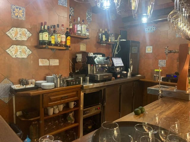 Restaurant/Bar til salgs i Benalmádena pueblo, Benalmádena - € 84 950 (Ref: 9961772)