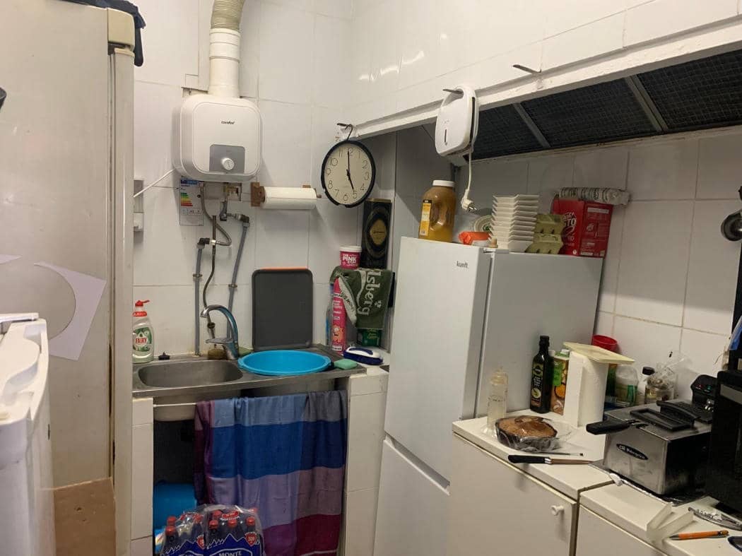 Ravintola/baari myytävänä paikassa Fuengirola - 14 950 € (Ref: 9989856)
