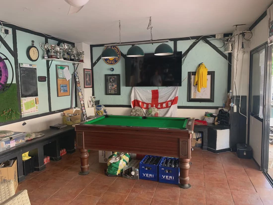 Ravintola/baari myytävänä paikassa Fuengirola - 14 950 € (Ref: 9989856)