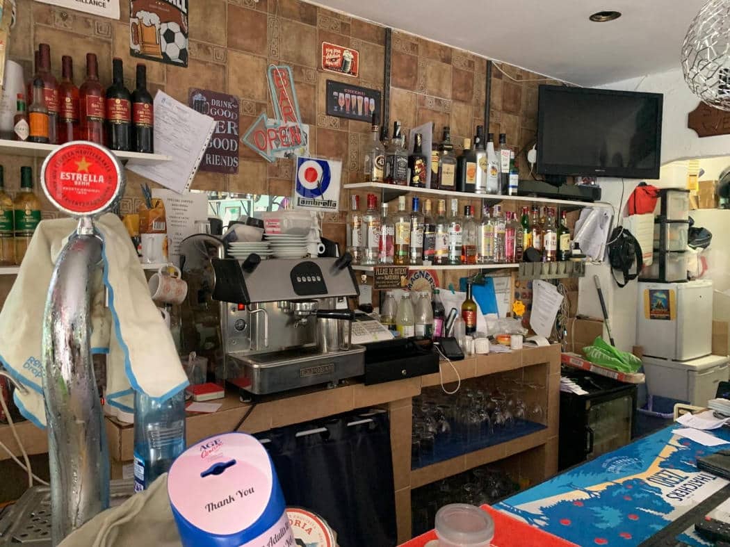 Ravintola/baari myytävänä paikassa Fuengirola - 14 950 € (Ref: 9989856)