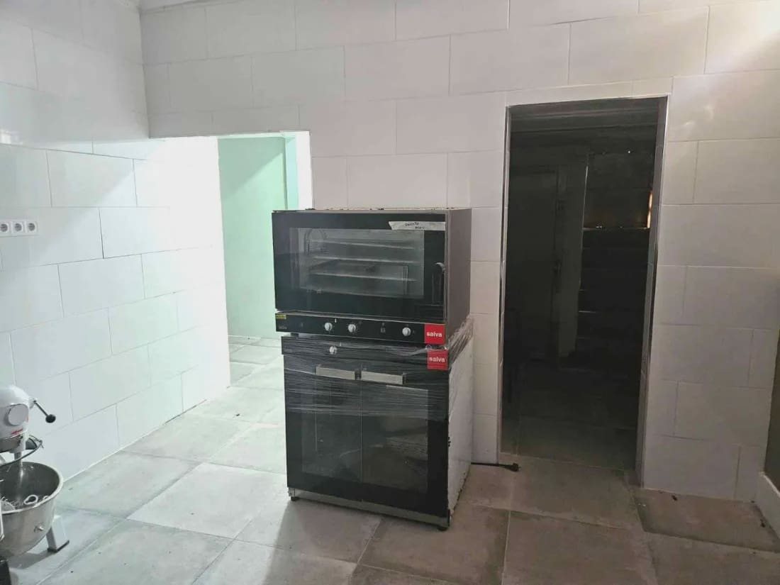Restaurant/bar te koop in Calahonda - € 49.950 (Ref: 9991970)