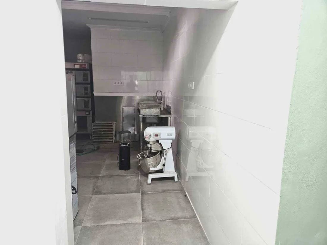 Restaurant/bar te koop in Calahonda - € 49.950 (Ref: 9991970)