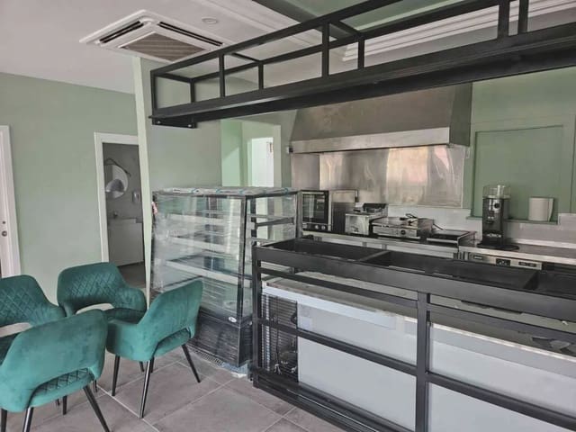 Restaurant/Bar for sale in Calahonda, Mijas - € 49,950 (Ref: 9991970)