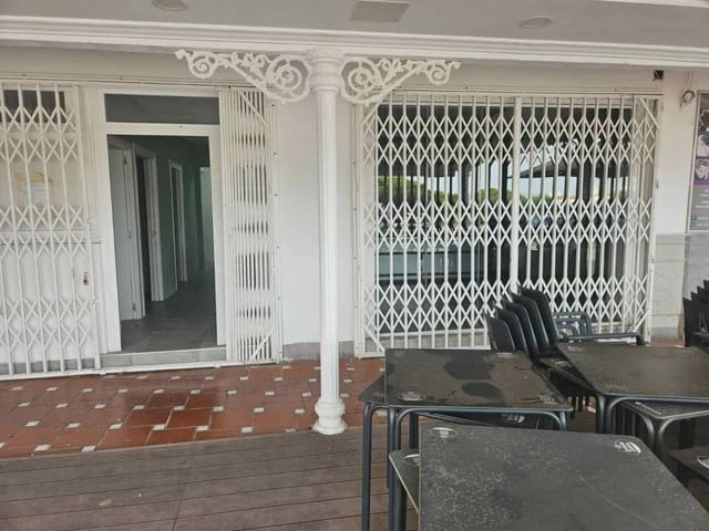 Restaurant/Bar for sale in Calahonda, Mijas - € 49,950 (Ref: 9991970)
