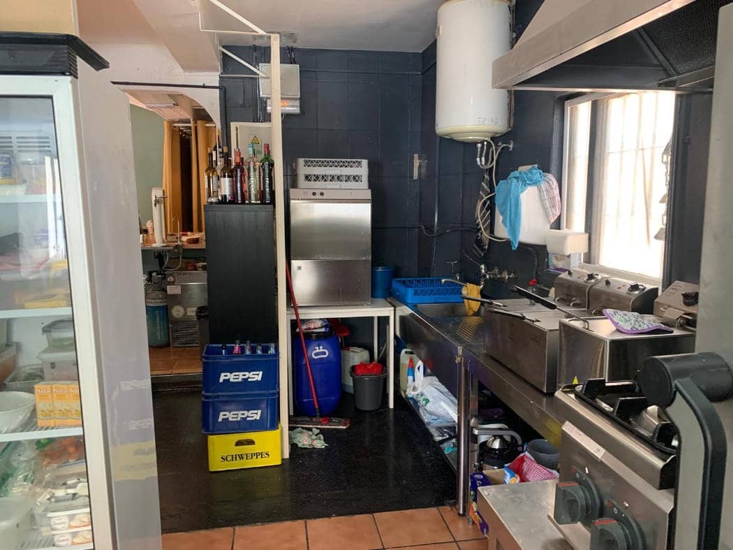 Ravintola/baari myytävänä paikassa Torremolinos - 79 950 € (Ref: 9999389)