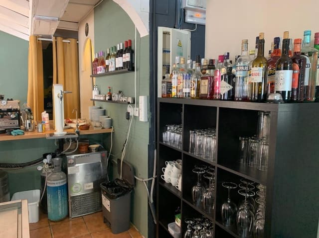 Restaurant/Bar til salg i Torremolinos - € 82.950 (Ref: 9999389)