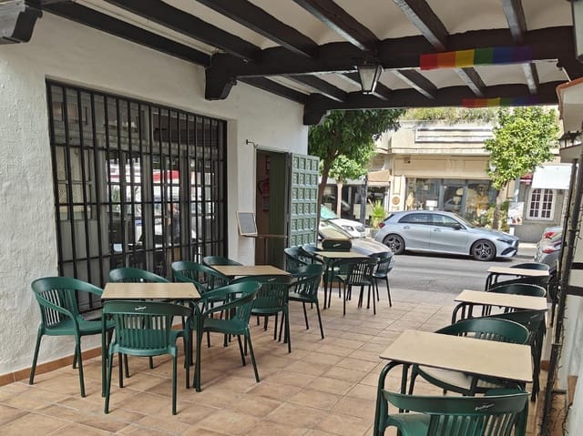 Restaurant/Bar til salgs i Torremolinos - € 79 950 (Ref: 9999389)