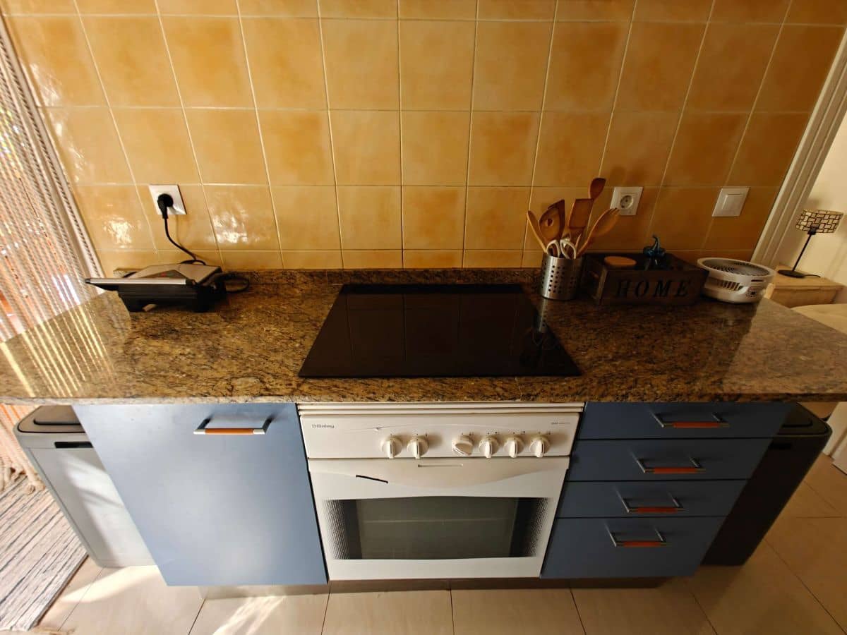 2 soverom Leilighet til leie i Denia med svømmebasseng garasje - € 695 (Ref: 10026167)