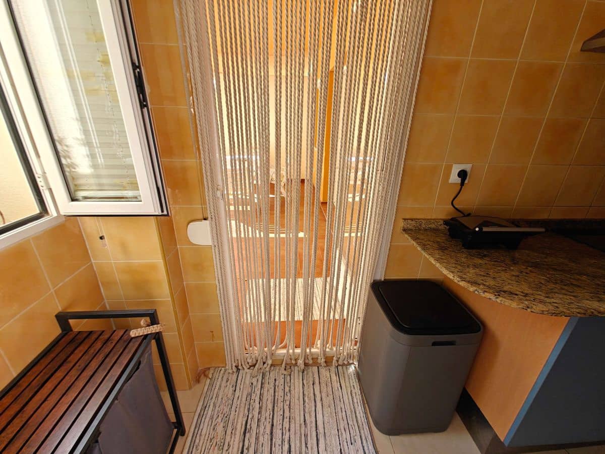 2 soverom Leilighet til leie i Denia med svømmebasseng garasje - € 695 (Ref: 10026167)