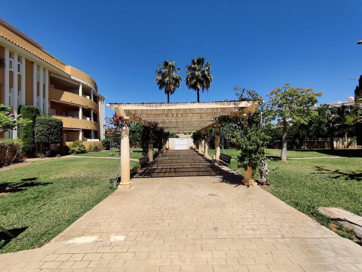 2 soverom Leilighet til leie i Denia med svømmebasseng garasje - € 695 (Ref: 10026167)