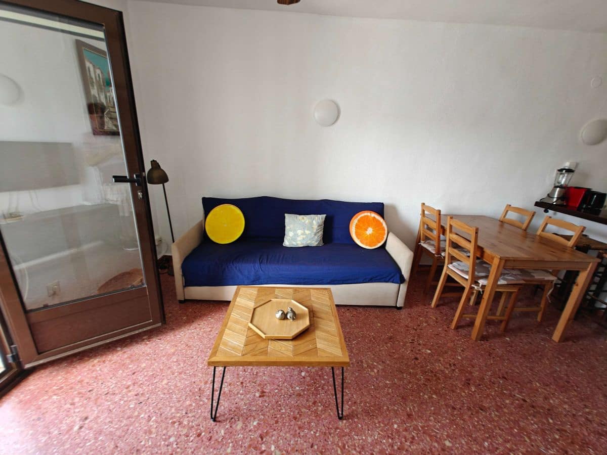 2 bedroom Apartment for rent in Denia with pool garage - € 725 (Ref: 10031316)