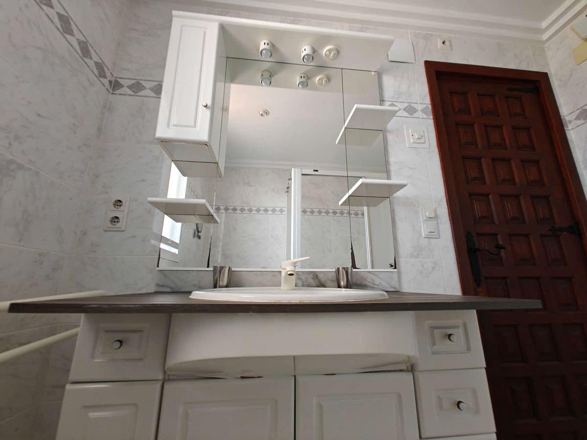 2 bedroom Apartment for rent in Denia with pool garage - € 725 (Ref: 10031316)