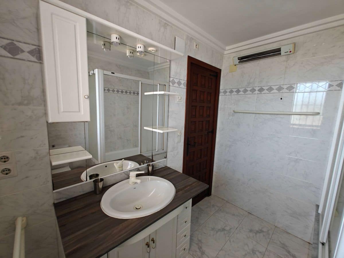 2 bedroom Apartment for rent in Denia with pool garage - € 725 (Ref: 10031316)