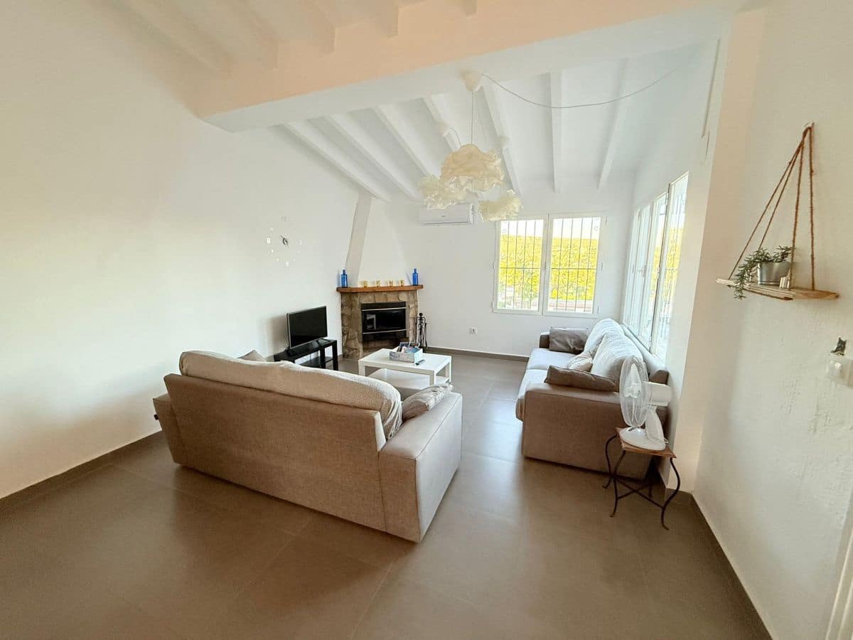2 bedroom Townhouse for rent in Moraira with garage - € 900 (Ref: 10118506)