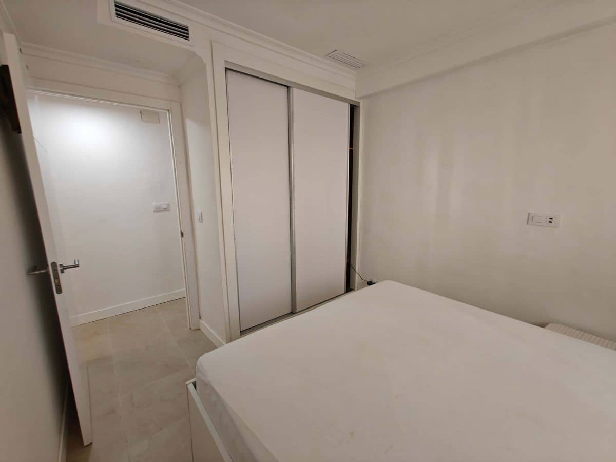 2 bedroom Apartment for rent in Denia with pool garage - € 750 (Ref: 10161780)