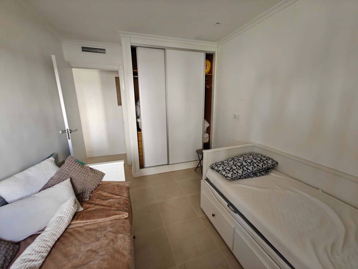 2 bedroom Apartment for rent in Denia with pool garage - € 750 (Ref: 10161780)