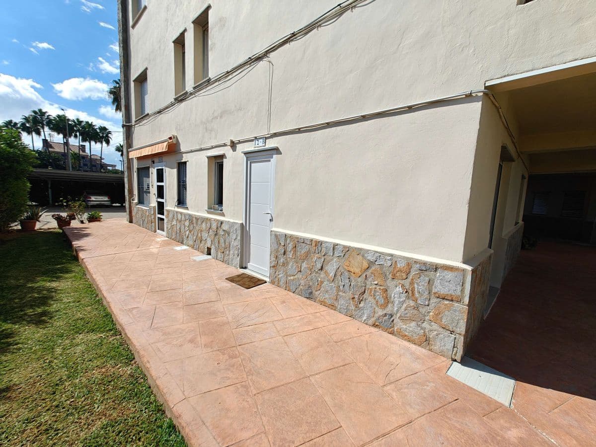 2 bedroom Apartment for rent in Denia with pool garage - € 750 (Ref: 10161780)