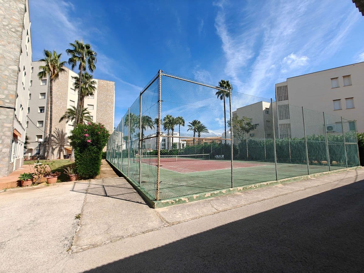 2 bedroom Apartment for rent in Denia with pool garage - € 750 (Ref: 10161780)